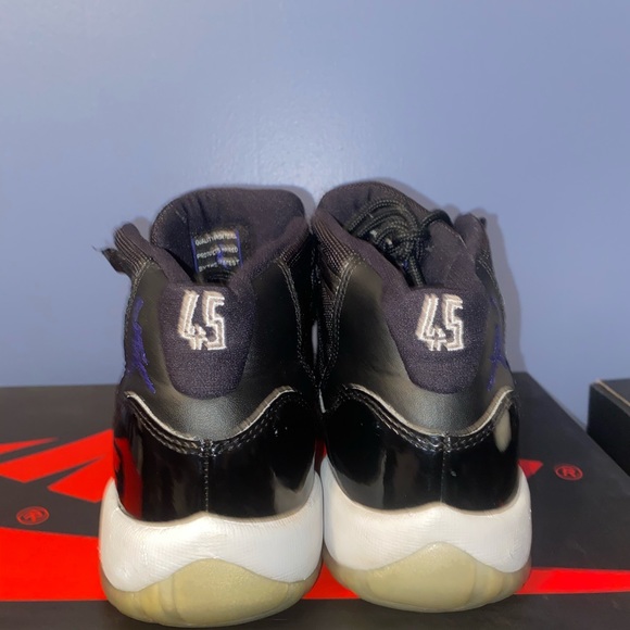 Jordan Space jam 11’s size 3.5 - Picture 4 of 12